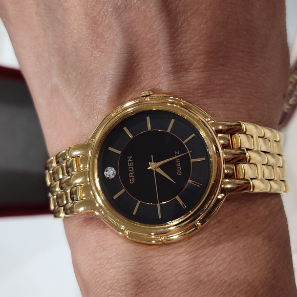 Gruen Women's Watch with Genuine Diamond - Picture 1 of 11